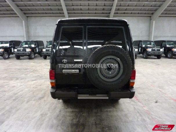 Toyota Land Cruiser 97 kW image number 11