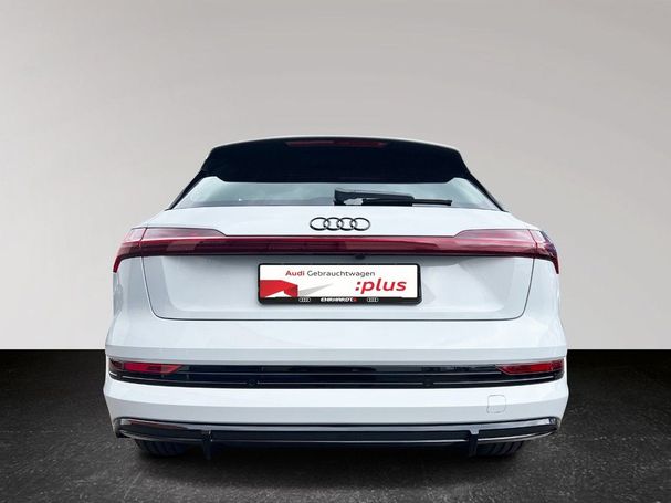 Audi e-tron 55 quattro S-line 300 kW image number 4