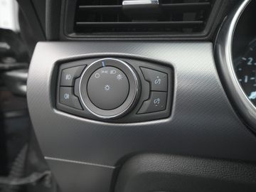 Car image 38