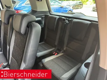 Car image 34