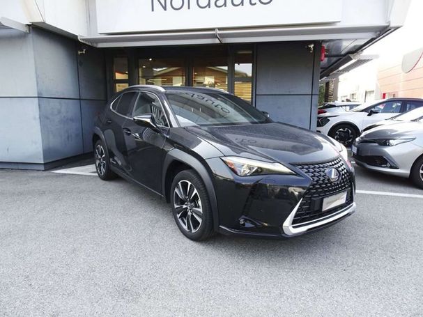 Lexus UX 250h 135 kW image number 2