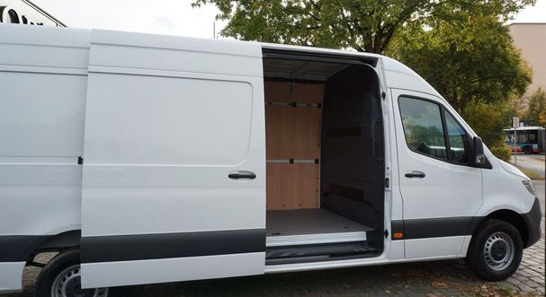 Mercedes-Benz Sprinter 317 CDI RWD 125 kW image number 18