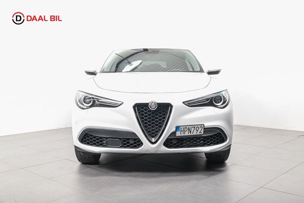 Alfa Romeo Stelvio 2.0 Turbo 206 kW image number 2