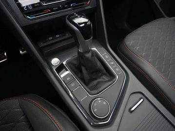 Car image 38