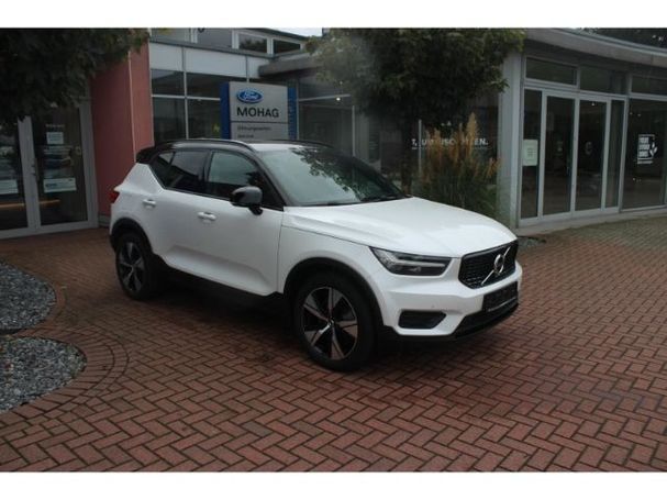 Volvo XC40 R Plug-in Hybrid T4 Design 155 kW image number 3