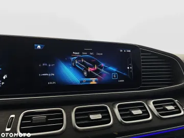 Car image 40