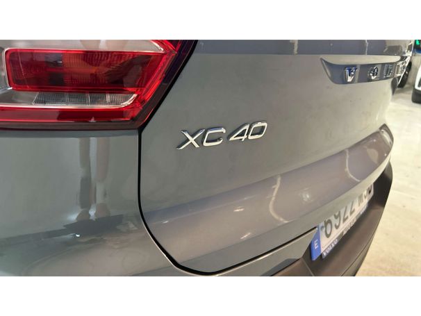 Volvo XC40 T2 Core 95 kW image number 40