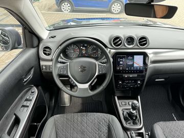 Car image 13