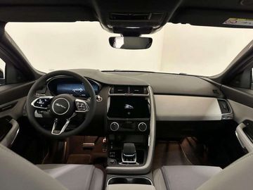 Car image 37