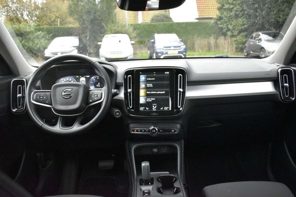 Volvo XC40 T3 Momentum 120 kW image number 12