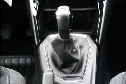 Car image 33