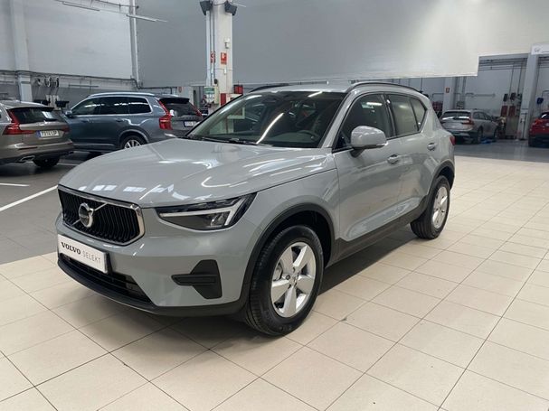 Volvo XC40 B3 Essential 120 kW image number 2