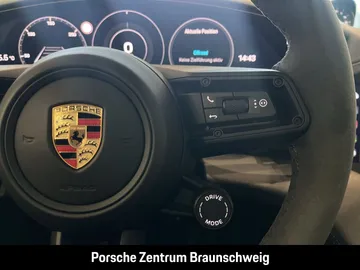 Car image 35