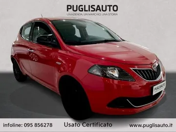 Car image 2