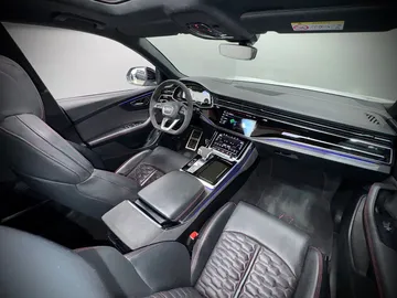 Car image 36