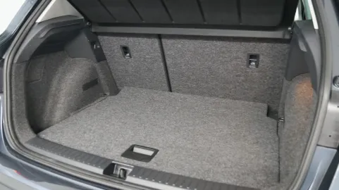 Car image 39