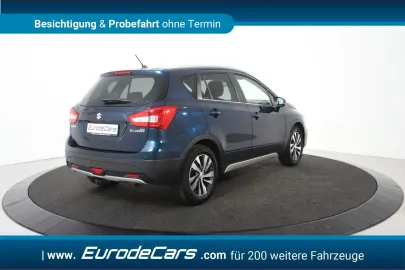 Car image 5