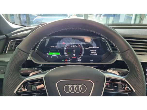 Audi e-tron quattro 370 kW image number 17