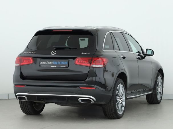 Mercedes-Benz GLC 300 de 225 kW image number 4