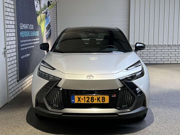 Toyota C-HR 2.0 Hybrid 145 kW image number 3