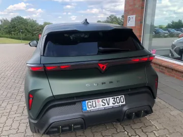 Car image 34