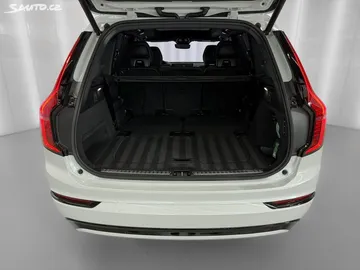 Car image 33
