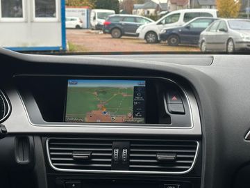 Car image 26