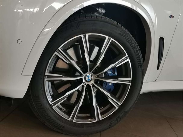 BMW X5 xDrive 250 kW image number 30