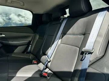 Car image 29