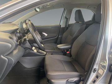 Car image 13