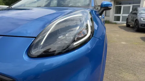Car image 32