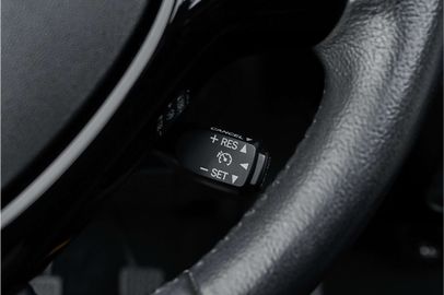 Car image 37