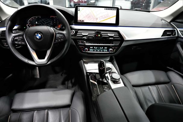 BMW 540d xDrive 250 kW image number 24