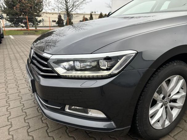 Volkswagen Passat 2.0 TDI SCR DSG Comfortline 110 kW image number 9