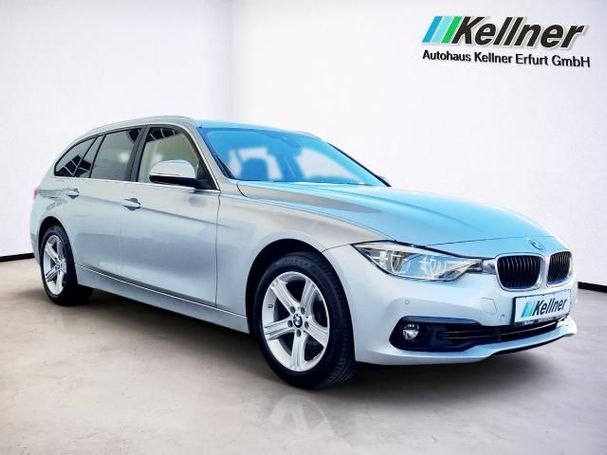 BMW 320i Touring xDrive 135 kW image number 2