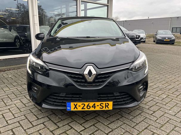 Renault Clio TCe 90 66 kW image number 3