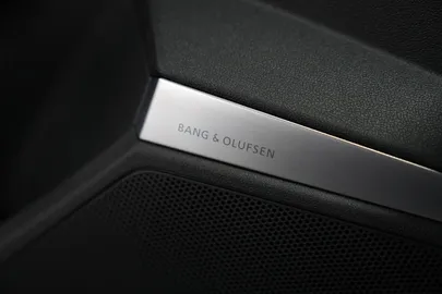 Car image 36