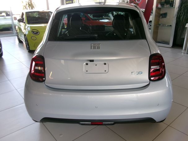 Fiat 500 e 70 kW image number 3