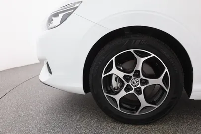 Car image 29