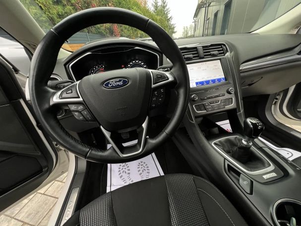 Ford Mondeo 1.5 EcoBoost Titanium 121 kW image number 23