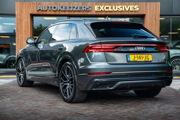 Audi Q8 55 TFSI quattro 280 kW image number 3