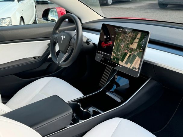 Tesla Model 3 Plus 239 kW image number 11