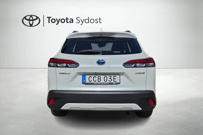 Car image 4