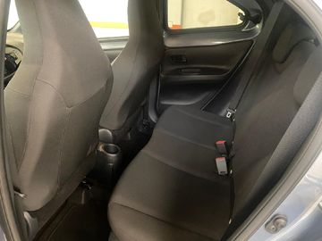 Car image 11