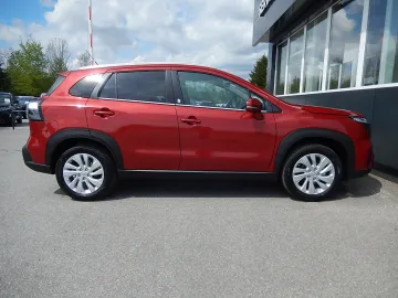 Car image 4