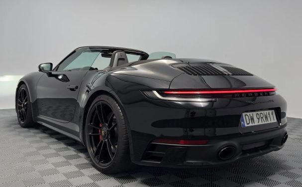 Porsche 992 Carrera 4 GTS Cabrio 353 kW image number 32