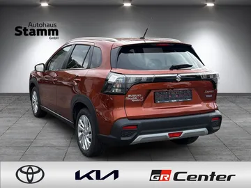 Car image 5