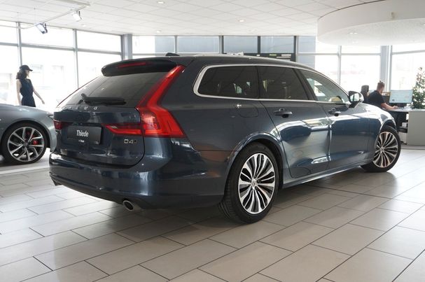 Volvo V90 D4 Momentum AWD 140 kW image number 5