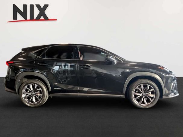 Lexus NX 300 h 145 kW image number 3