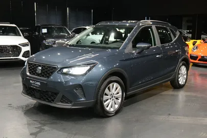 Car image 2